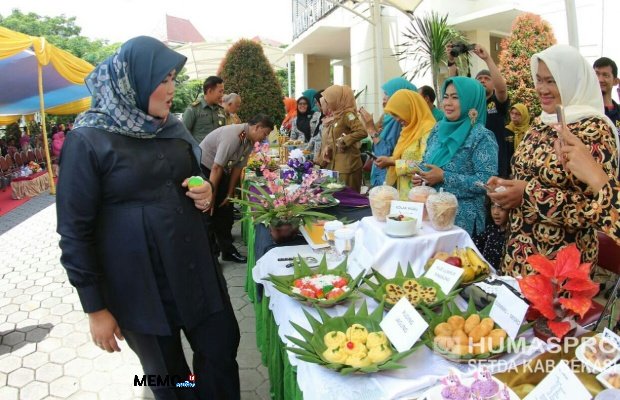 Foto: Bupati Bekasi saat menghadiri acara peringatan hari ketahanan pangan se dunia ke 37 tingkat kabupaten 