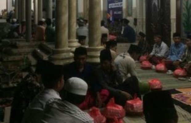 Foto: Masyarakat Gapurana Talango saat reses bersama anggota DPRD Sumenep
