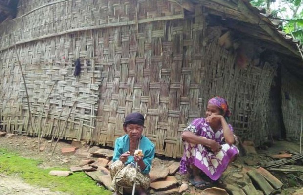 Foto: Kondisi Rumah Nenek Basti di Pameksan.