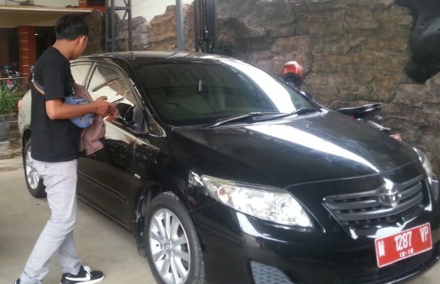 Foto: salah satu mobil dinas eks petinggi pemkab sumenep