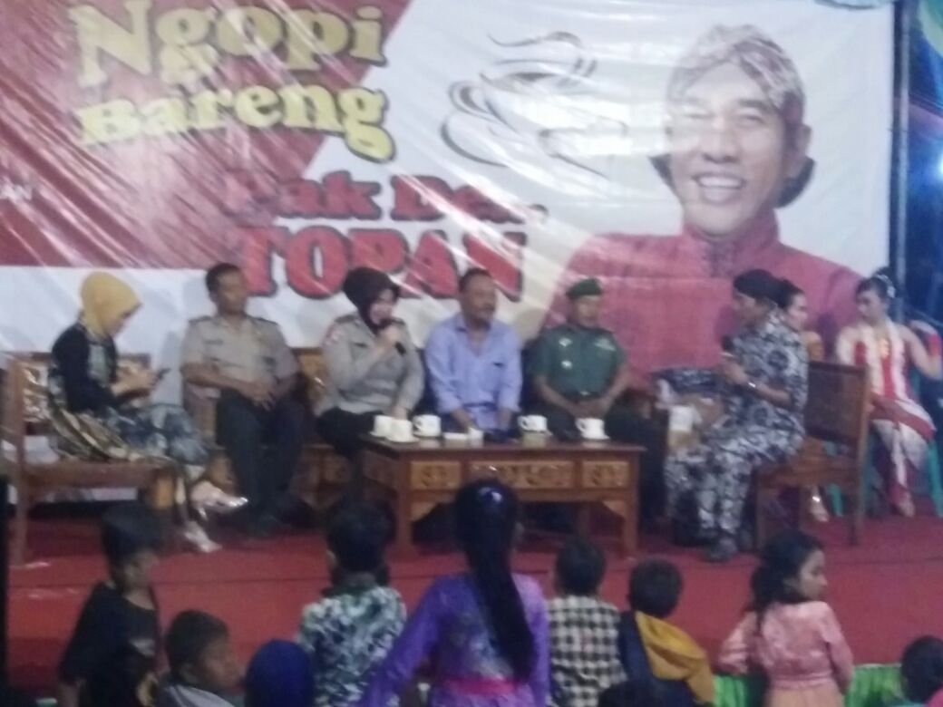 Foto: Suasana Ngopi Bareng Kasat Binmas Polres Malang Bersama Pak De Topan