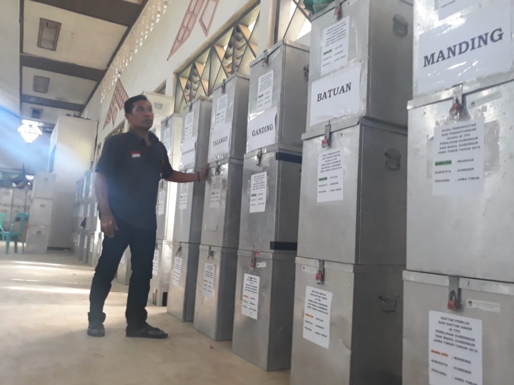 Foto: Tumpukan kotak suara di gudang KPUD Sumenep