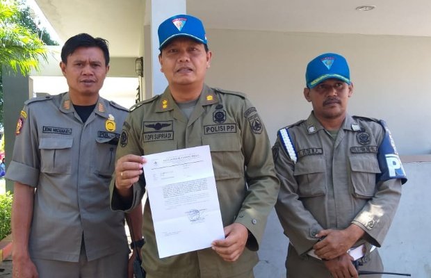 Foto: Petugas Satpol PP Kota Batu