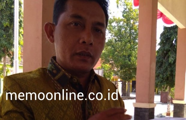 Foto: Salamet, Kepala Desa Tanjung, Saronggi