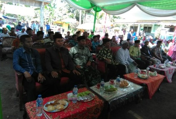 Foto: Tamu undangan pemberian santunan pada anak yatim dan kaum dhuafa