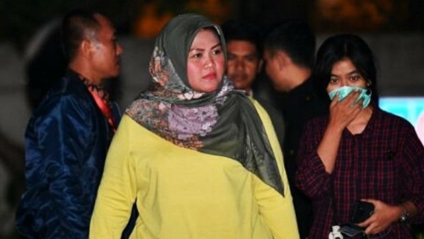 Foto: Bupati Bekasi, Neneng Hasanah Yasin, tiba di kantor KPK, Jakarta, Senin (15/10/2018).