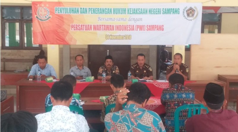 Foto: Penyuluhan hukum Kejari Sampang bersama PWI