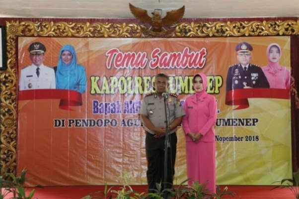 Foto: Kapolres Sumenep yang baru AKBP Muslimin bersama istri