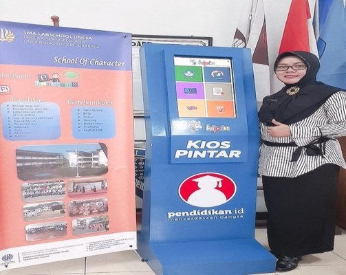 Foto: Kios Pintar SMA Labschool Unesa Lidah Wetan 
