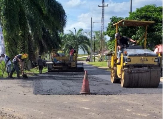 Foto: Proyek pengerasanJalan di Talang Ubi Pali