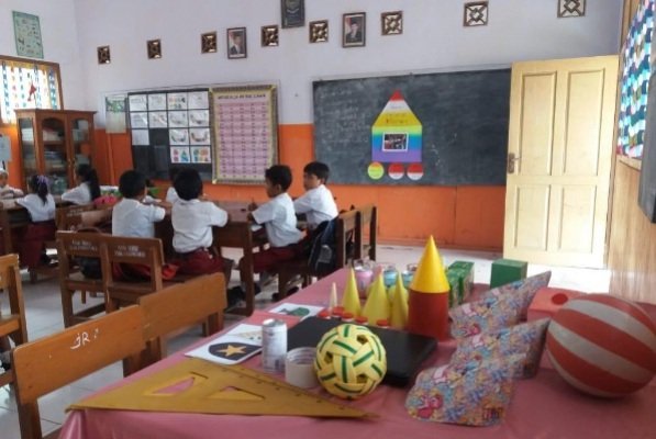 Foto: Siswa salah SD di Legok Pasuruan