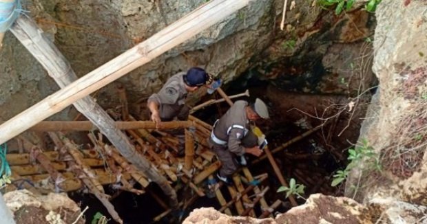Foto: Sidak Tambang Fosfat di Pulau Poteran Sumenep