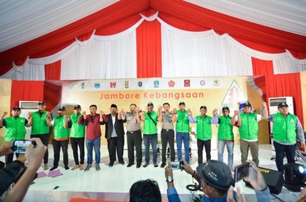 Foto: Deklarasi Pemilu Damai dan Anti Korupsi pada Jambore Pemuda Jatim 2018