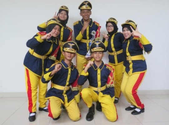 Foto: Paskibra siswa SMP Muhammadiyah 5 Pucang Surabaya