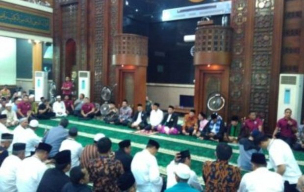 Foto: Pembagian sertifikat tanah di Masjid Al Barkah, Bekasi
