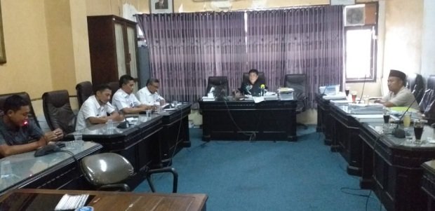 Foto: Mediasi Kisruh rekrutmen Direksi Pt Sumekar di Komisi II DPRD Sumenep
