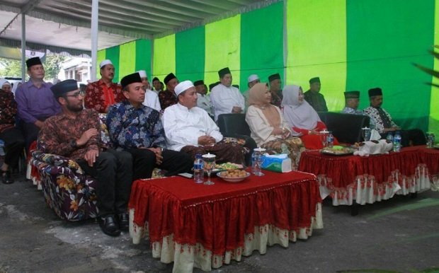 Foto: Walikota Batu Dewanti Rumpoko saat menghadiri giat Manasik Haji 2019/1440 H (foto: Humas  Pemkot Batu)