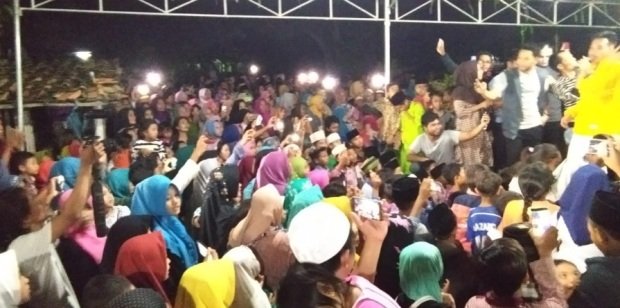 Foto: Suasana penyambutan Hisyam dan Hasyim di Sampang