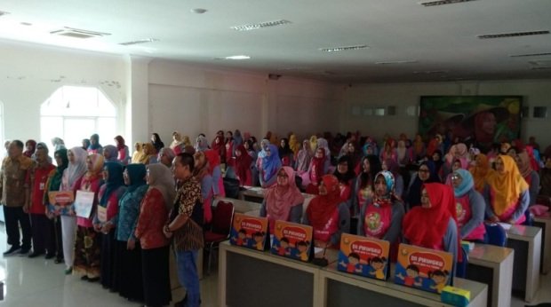 Foto: Kegiatan Training Of Trainer Guru dan Orang Tua di Balai Kota Among Tani Pemkot Batu