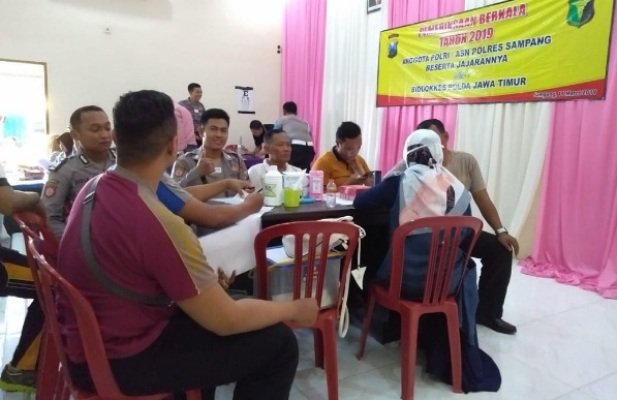 Foto:Pemeriksaan Kesehatan rutin Jajaran Polres Sampang