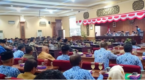 Foto: Paripurna pansus LKPJ Bupati Sumenep akhir 2018