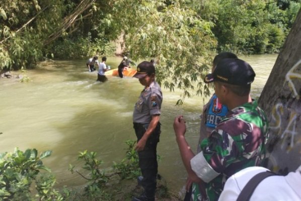 Foto: Penemuan mayat di sampang