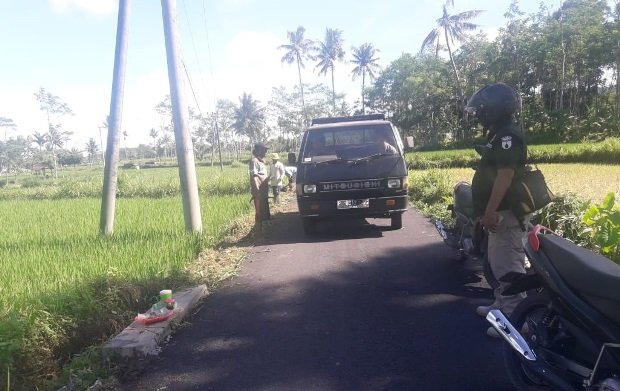 foto: jalan pedesaan nampak sudah diperbaiki 