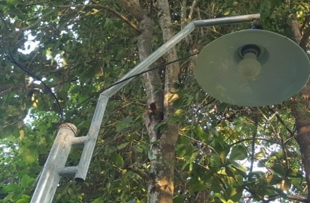 Foto: Proyek lampu yang bersumber dari dana RT di Pamekasan