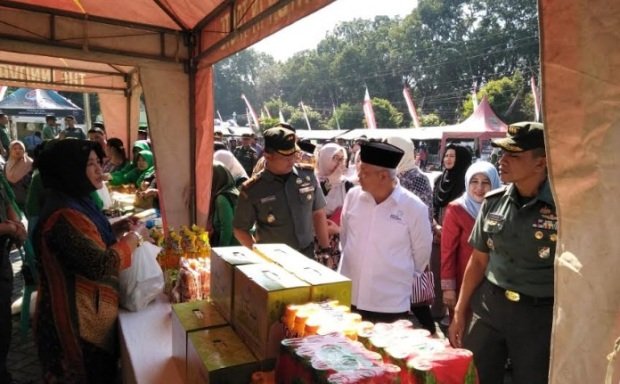 Foto: Bazar Murah Korem Baladhika Jaya