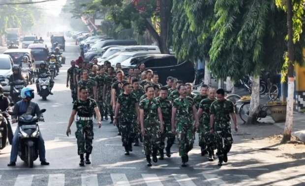 Foto: Giat Minggu Militer di Kodim 0821 Lumajang 