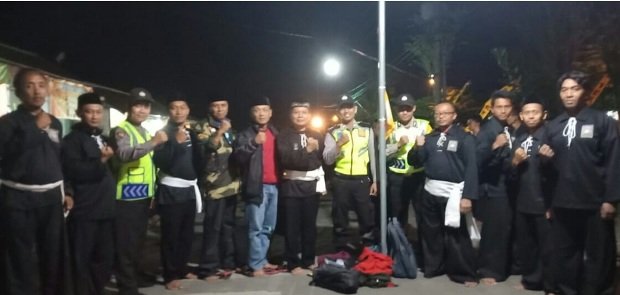 foto: Ribuan Calon Pengesahan Siswa Sabuk Putih PSHT
