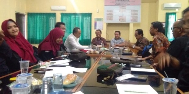 Foto: Audensi LSM MDW dengan Dinas Sosial Sampang