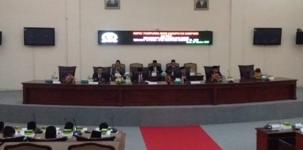 foto: Penyampaian Nota Penjelasan Bupati Terhadap Raperda APBD Kabupaten Sampang Tahun 2020