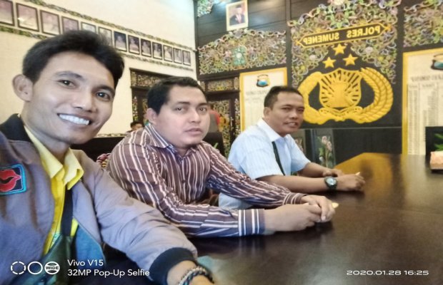  Foto:: praktisi hukum sumenep