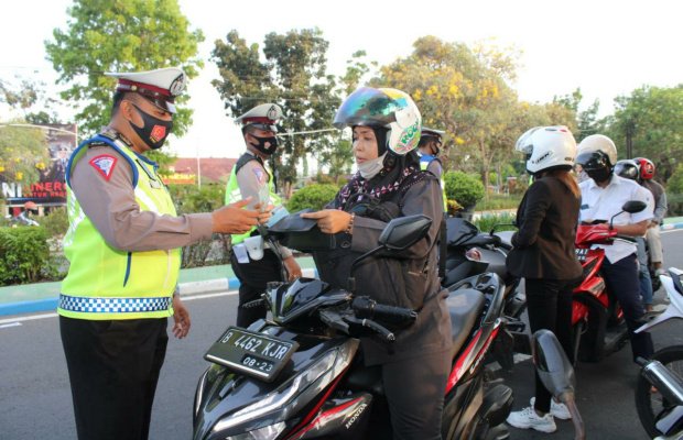Foto : Operasi zebra Semeru