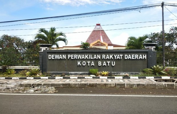 Gedung perkantoran DPRD Kota Batu di Jalan AP III Katjoeng Permadi, Kecamatan Junrejo, Kota Batu.