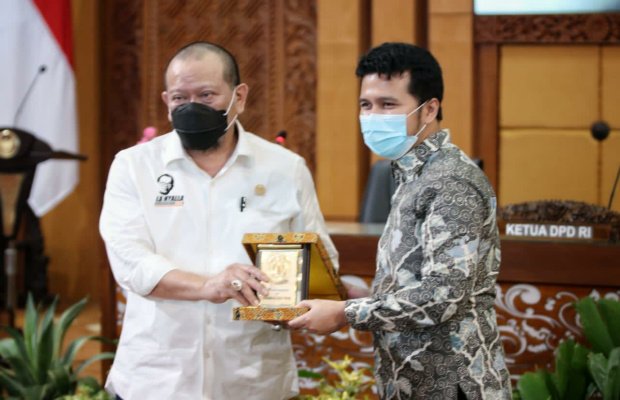 Foto : LaNyalla buka FGD di kantor Gubernur Jatim
