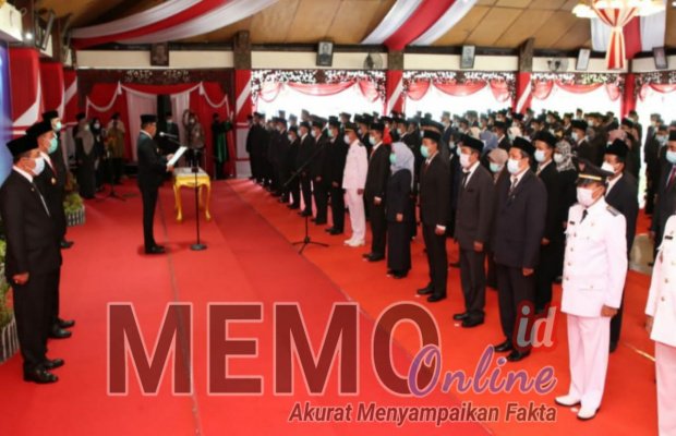 Foto : 302 pejabat diambil sumpahnya di Pendopo Trunojoyo Kabupaten Sampang