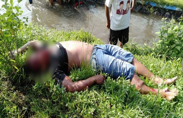 Foto : Korban Meninggal di tempat, warga Desa Sempolan Jember, Jawa Timur.