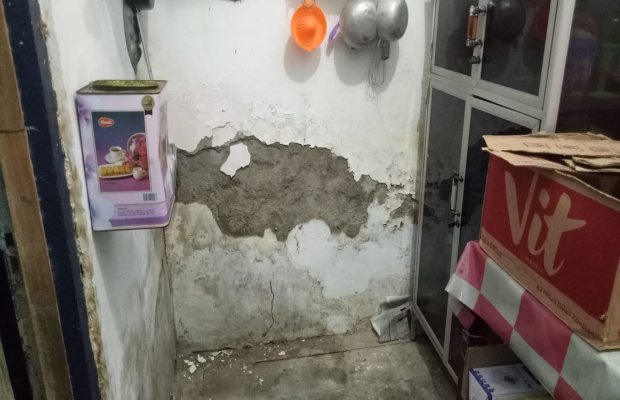 Foto : Polindes yang mengalami kerusakan