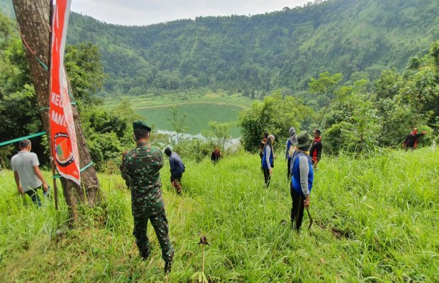 Foto: Lokasi tanam ratusan bibit buah