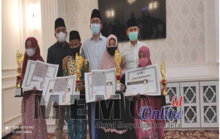 Foto : Bupati Pamekasan diacara closing ceremony lomba hafidz Al-Qur'an Ralita FM,