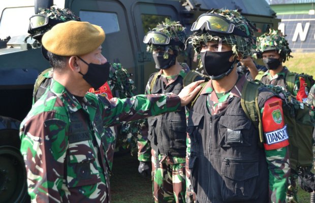 Foto: Danpussenarhanud Kodiklatad, Mayjen. TNI. Nisan Setiadi, S.E., saat Apel kesiapan prajurit
