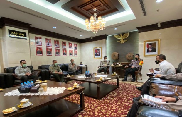Foto: Kapolri Bersama Mentan Saat Mebahas Swasembada Beras Hingga Pendistribusian Pupuk Subsidi 