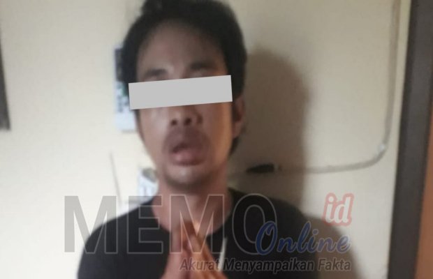 Foto : Tersangka Bambang diamankan jajaran Polsek Banyuates