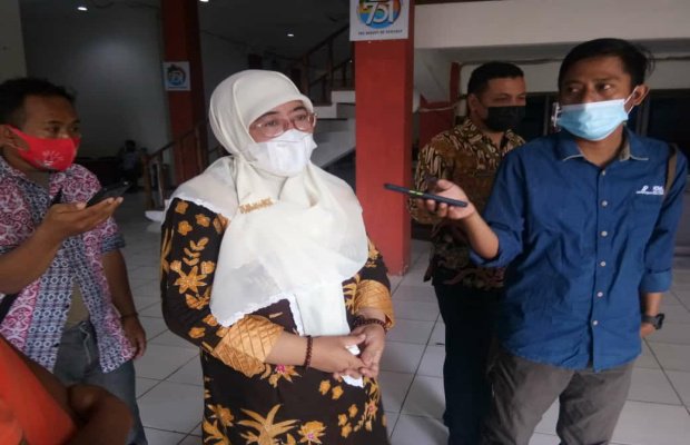 Foto : Hj. Dewi Khalifah, Wabup Sumenep, usai hadiri Rapat Paripurna, (11/6/2021)