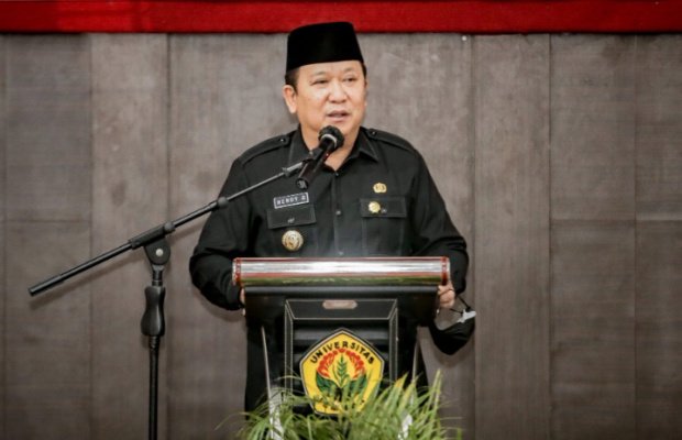 Foto : Bupati Jember Ir. H. Hendy Siswanto