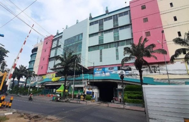 Foto: Pusat perbelanjaan di Surabaya