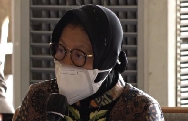 Foto: Meteri Sosial (Mensos) Tri Rismaharini mengamuk di Hotel Aston, Jember.