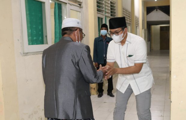 Foto : Bupati Bangkalan, R Abdul Latif Amin Imron